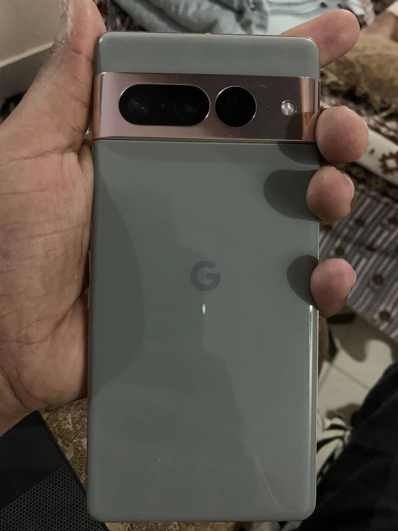 Google Pixel 7 Pro 8