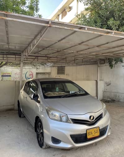 Toyota vitz 2011 reg 2014 (automatic)