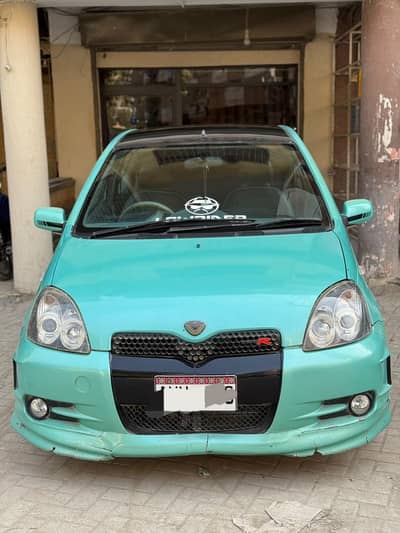 Toyota Vitz 2000