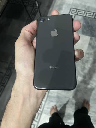 Apple iPhone 8