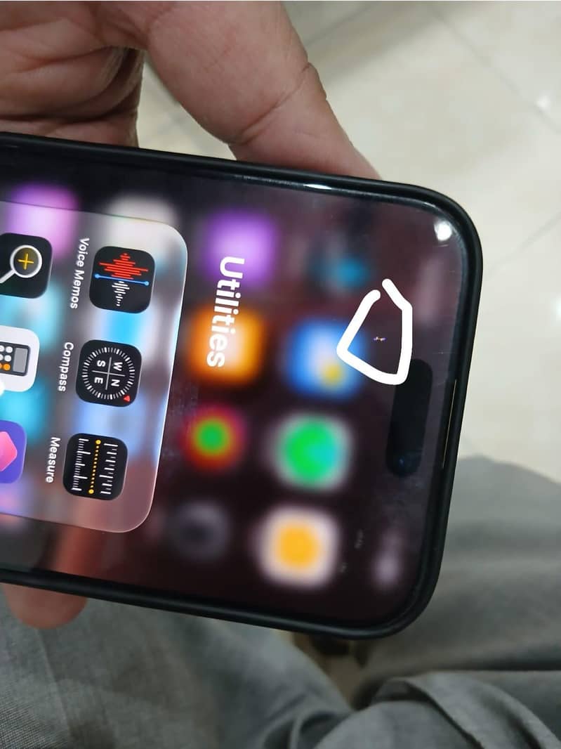 Apple iPhone 16 Pro Max 0