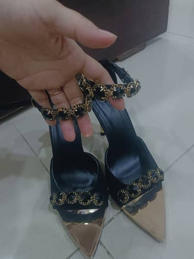 Almas shoes