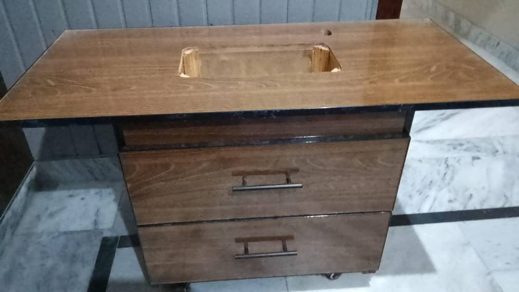Salai machine & table 4