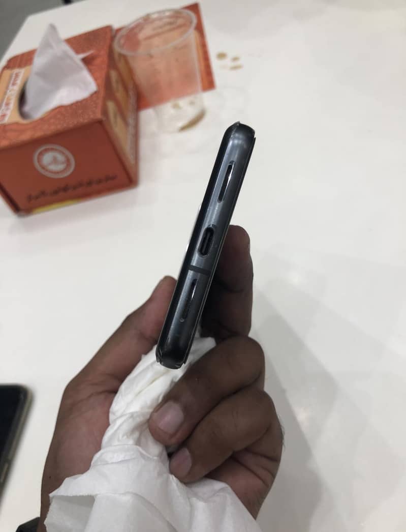 Google Pixel 8 Pro 2
