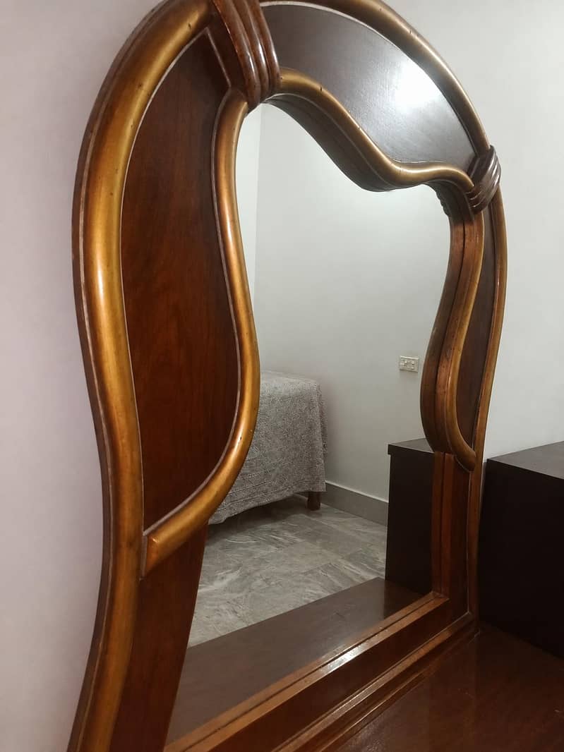 Dressing Table 2