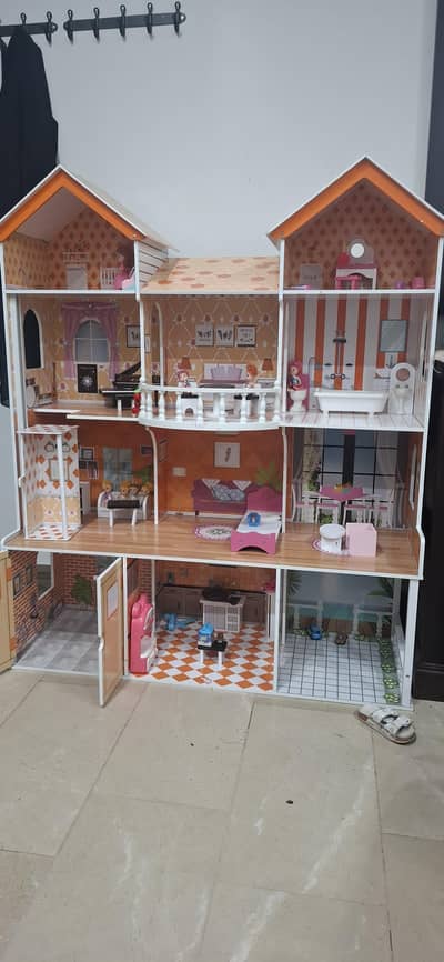 doll house  wooden