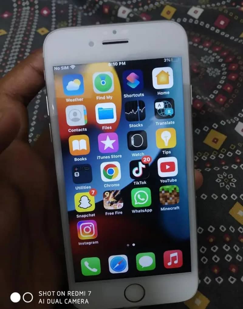 Apple iPhone 7 1