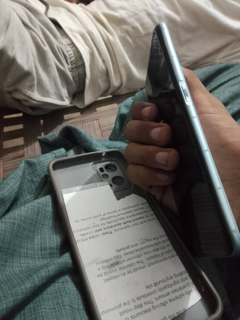 OPPO A76 3