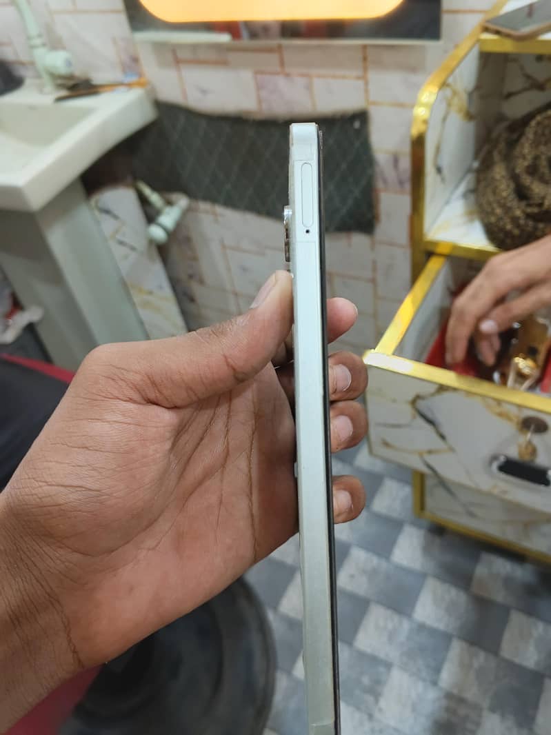 Realme Note 60x 1