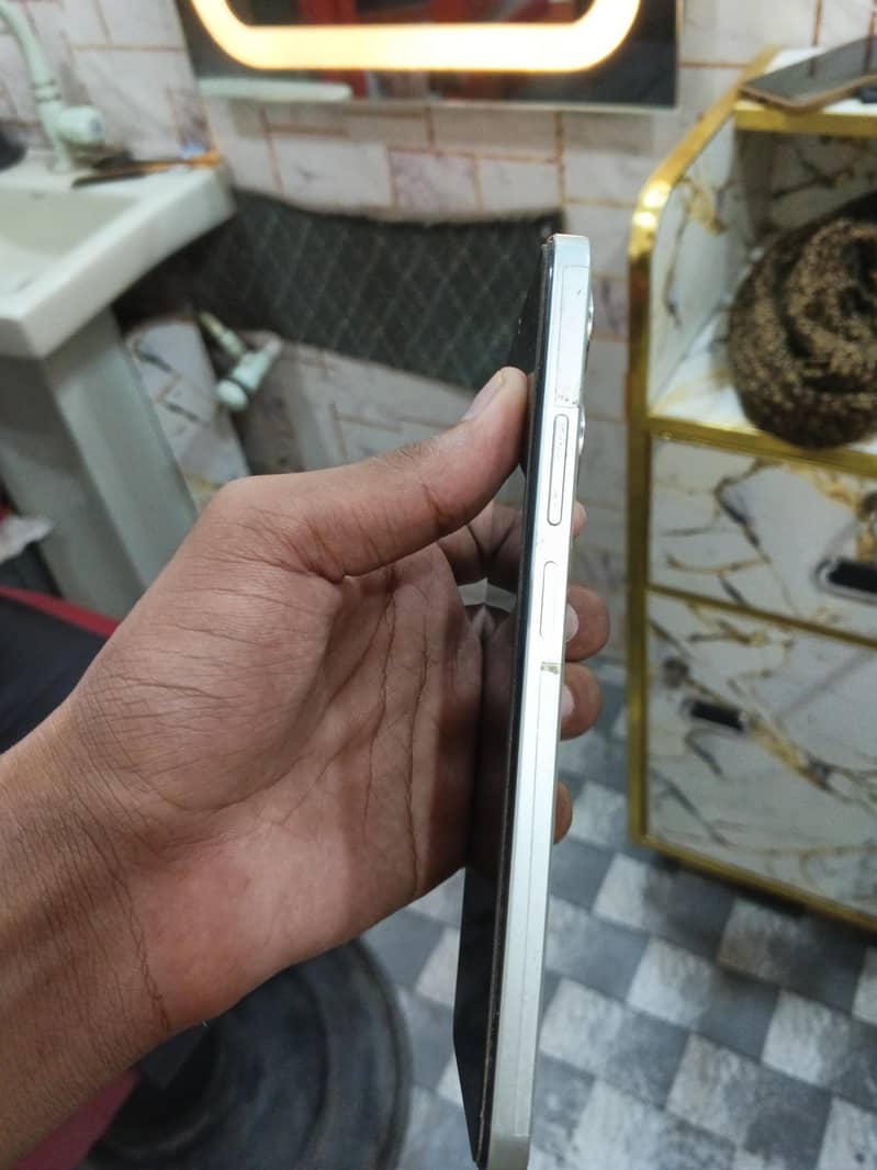 Realme Note 60x 2