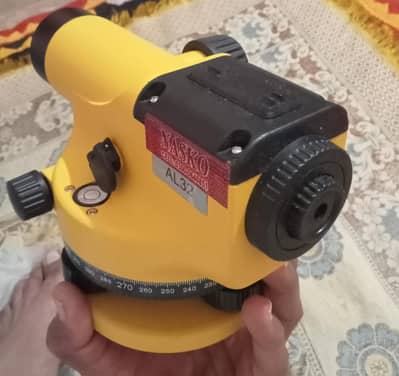 AL32 Automatic Level Surveying Machine – Good Condition