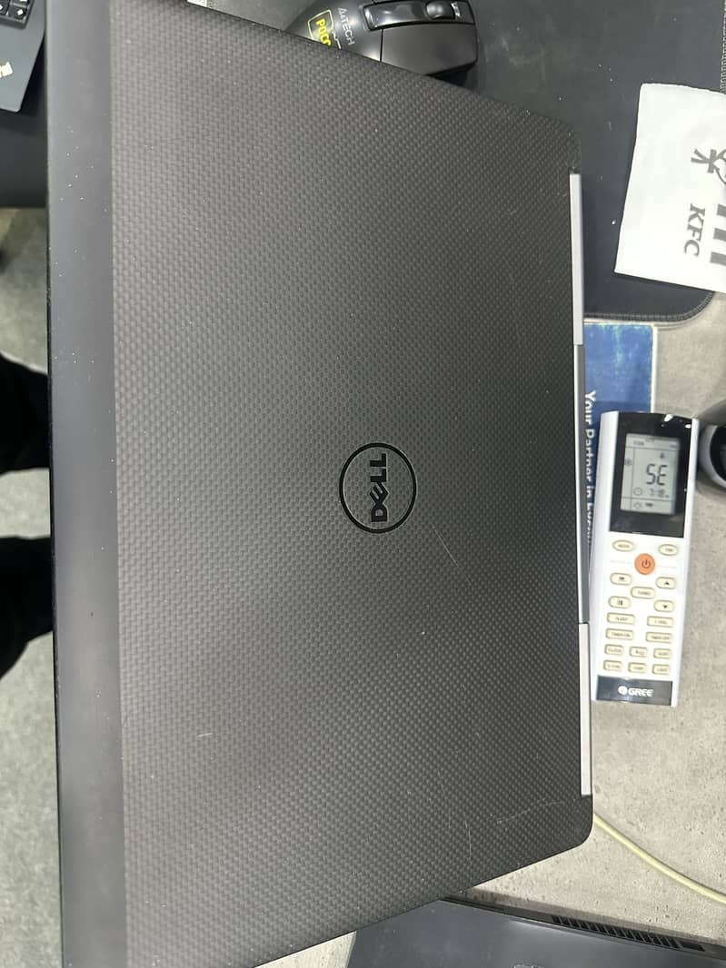 Dell Latitude E5470 1