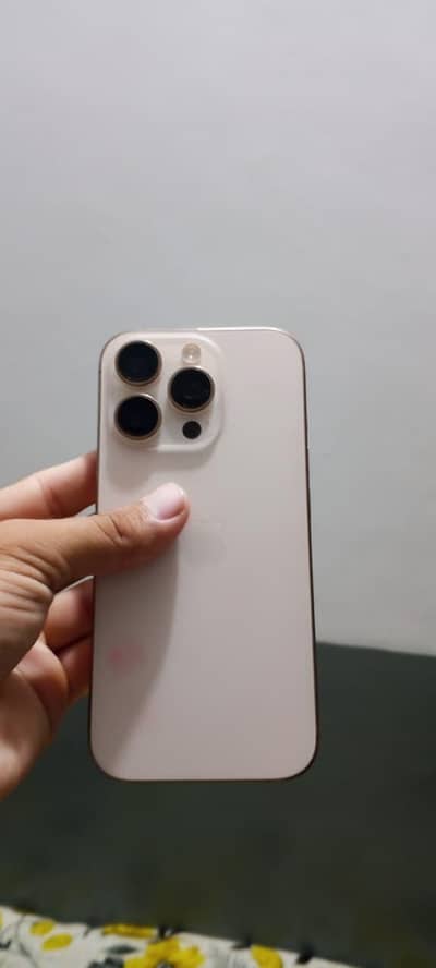 Apple iPhone 16 Pro