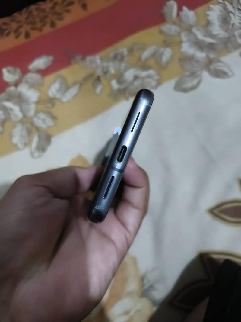 Google Pixel 8 Pro 4