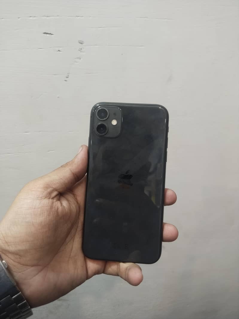 Apple iPhone 11 4