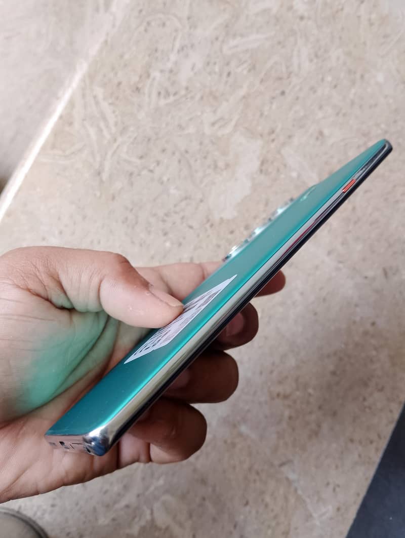 Tecno CAMON 40 Pro 2