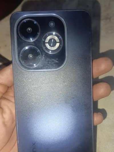 Infinix Smart 8 Plus 4+4 ram 64 gb memory mobile Aur box hain