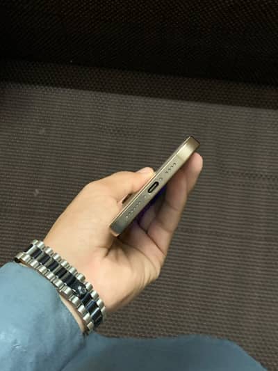 Apple iPhone 16 Pro Max