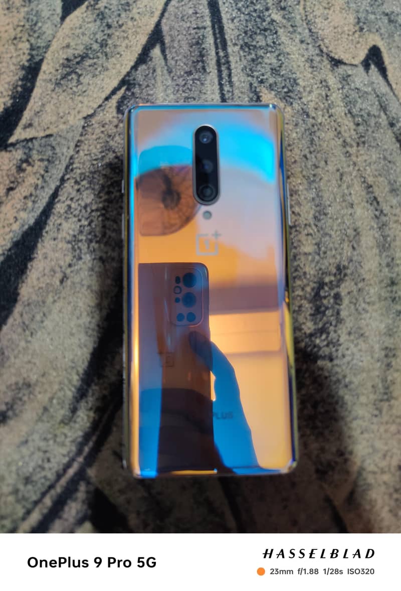 OnePlus 8 (5G) 1