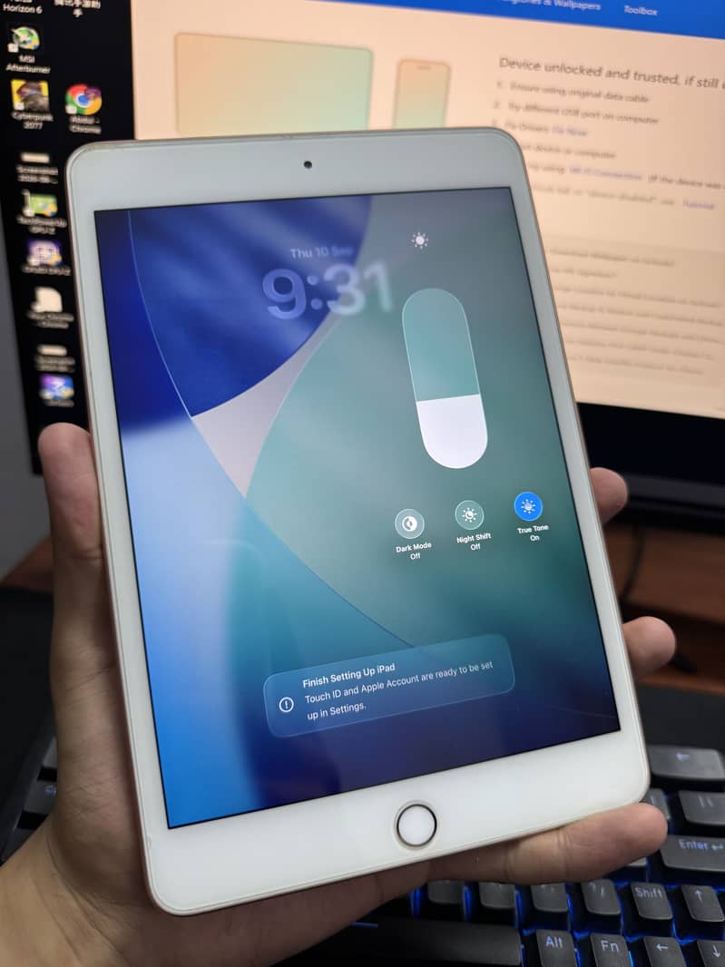 Ipad mini 5 in pristine condition 0