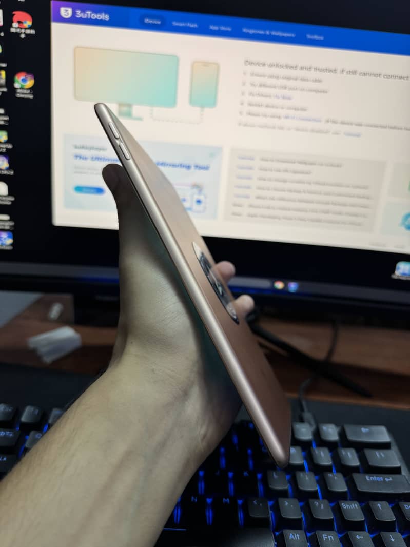 Ipad mini 5 in pristine condition 2