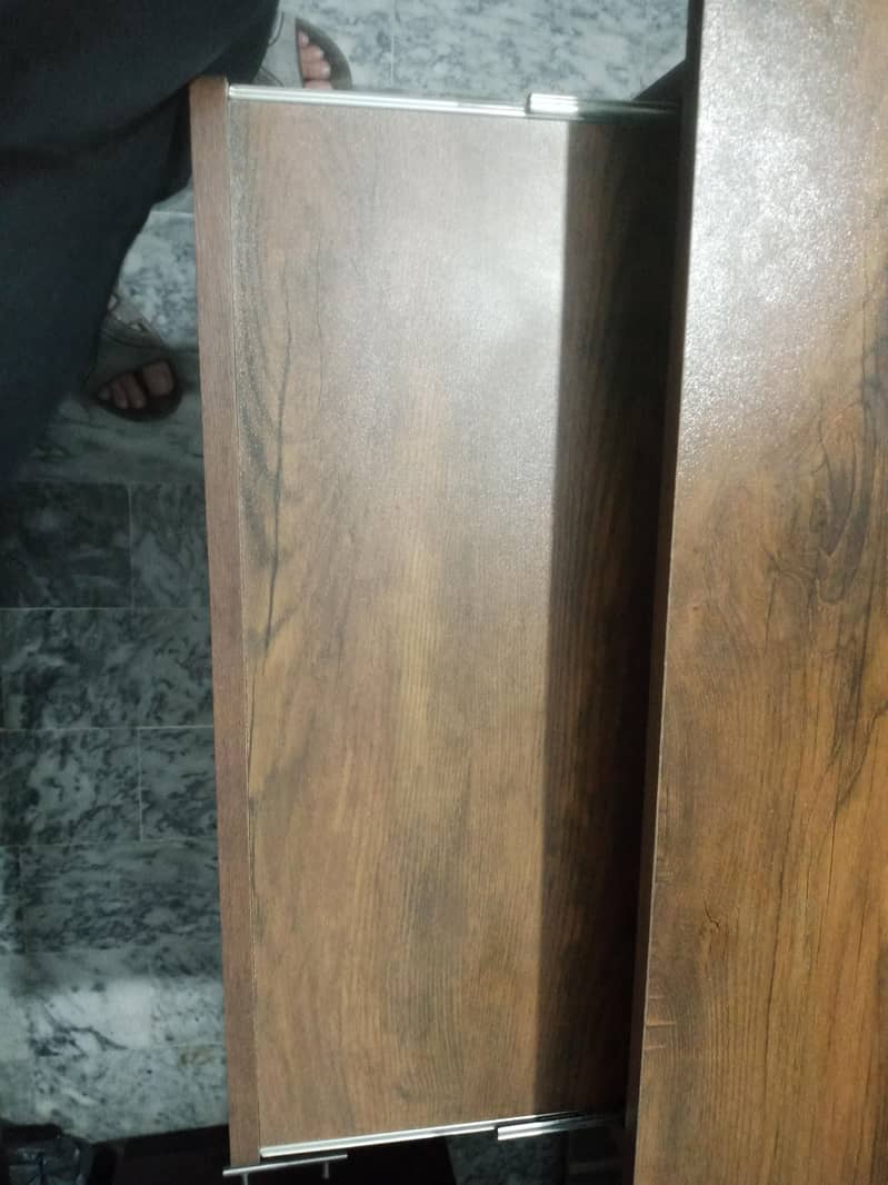 computer desk 2