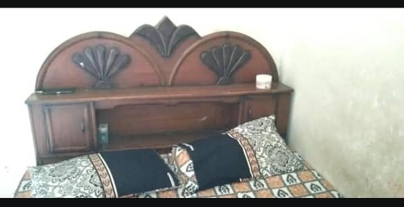8k double bed qith mattress. .