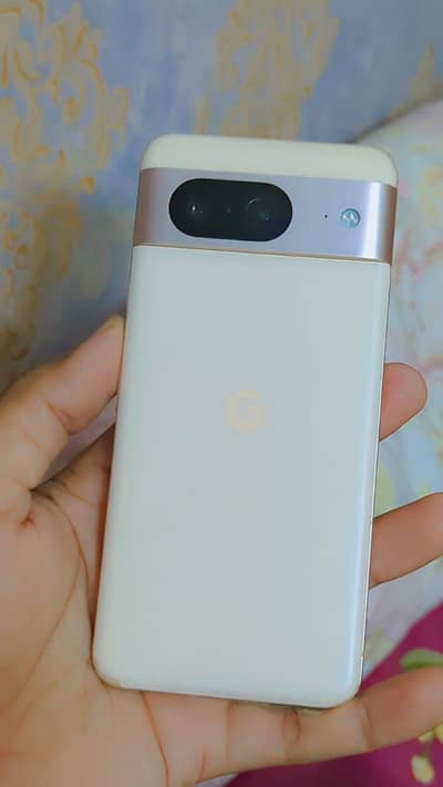 Google Pixel 8