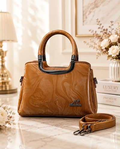 Women’s leather printed shoulder bag
