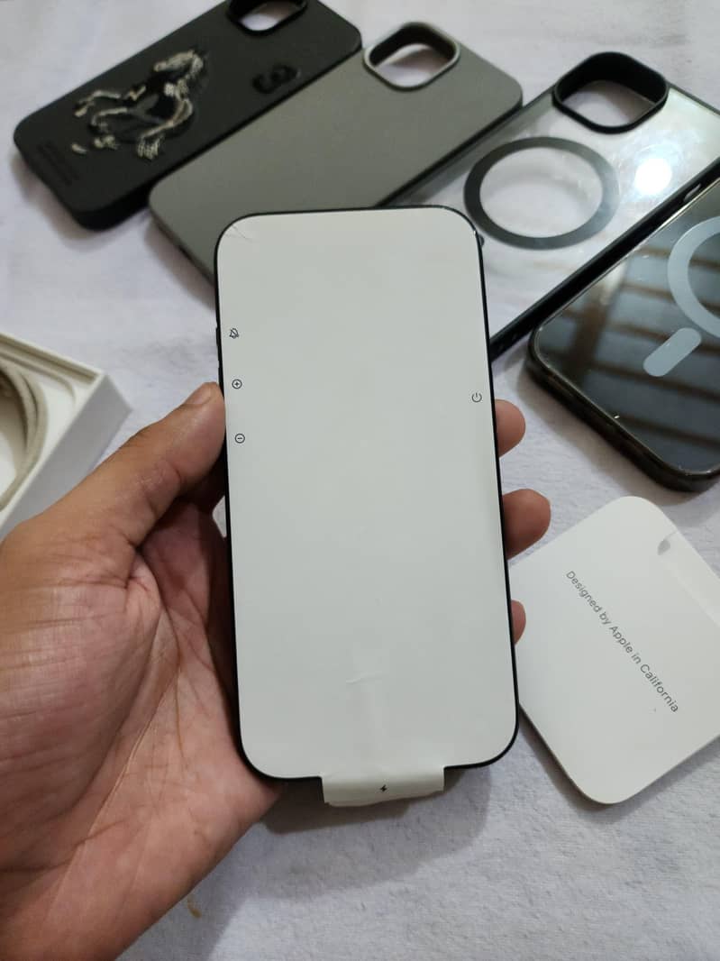 Apple iPhone 15 5