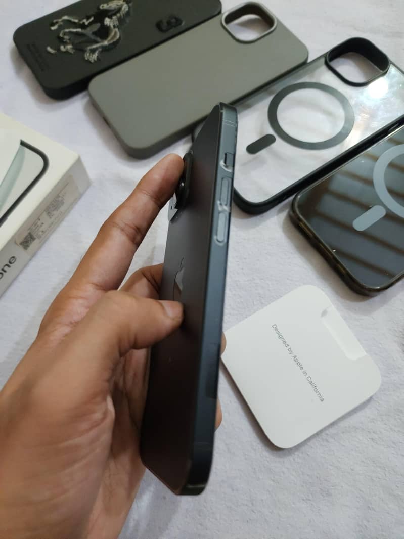 Apple iPhone 15 7