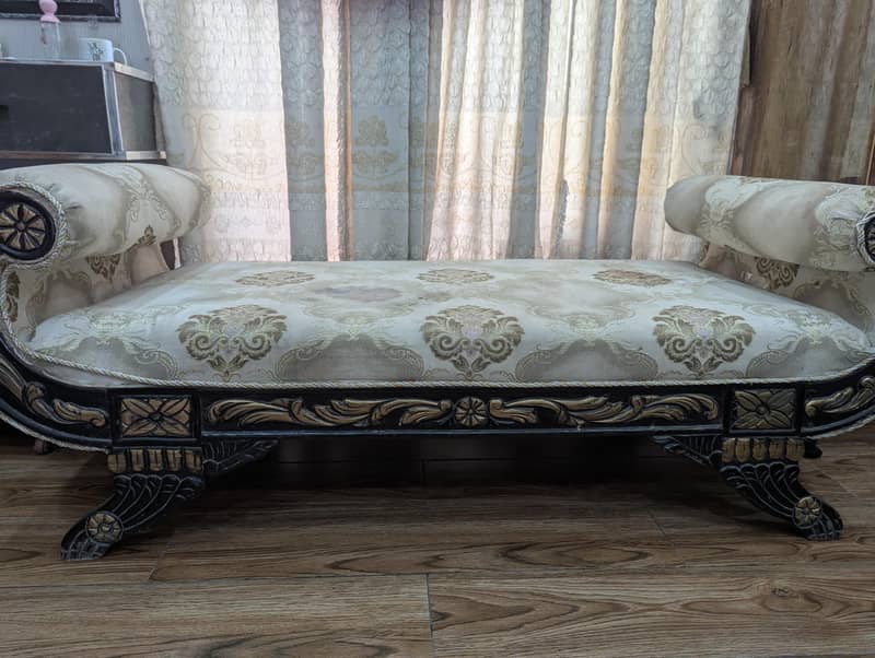 sofa diwan 1