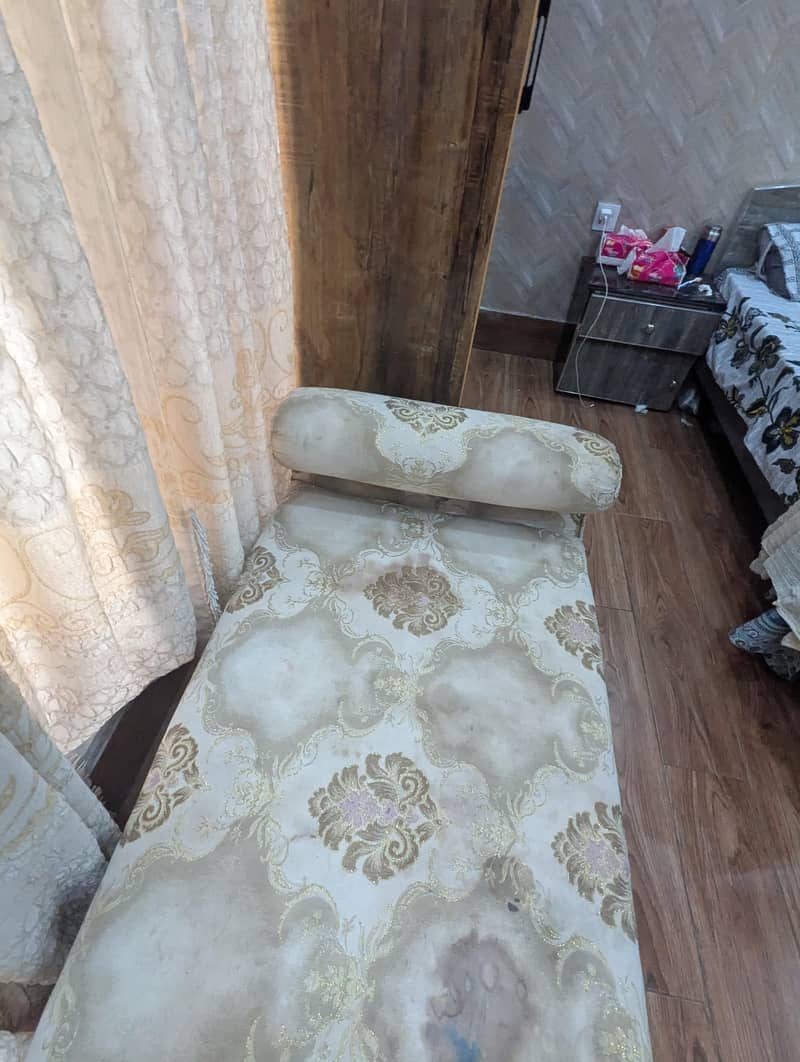 sofa diwan 3