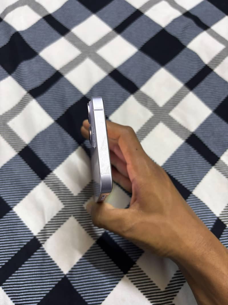 Apple iPhone 14 0