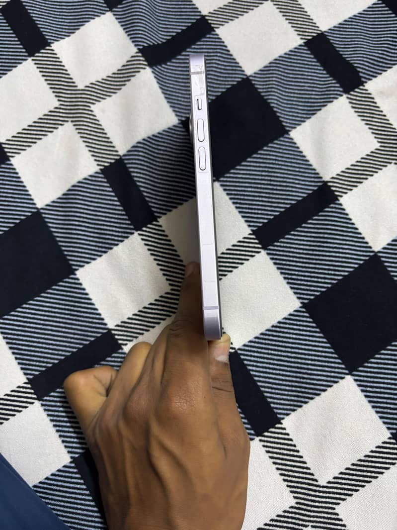 Apple iPhone 14 1