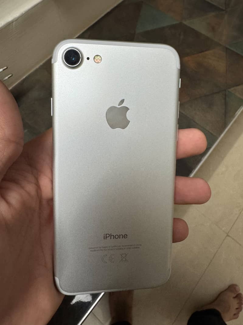 Apple iPhone 7 6
