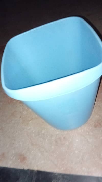 Blue Dust Bin