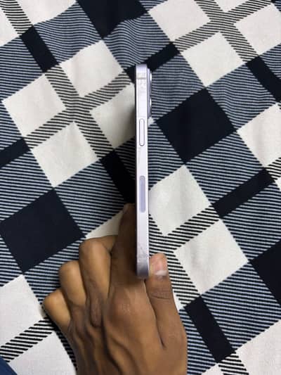 Apple iPhone 14