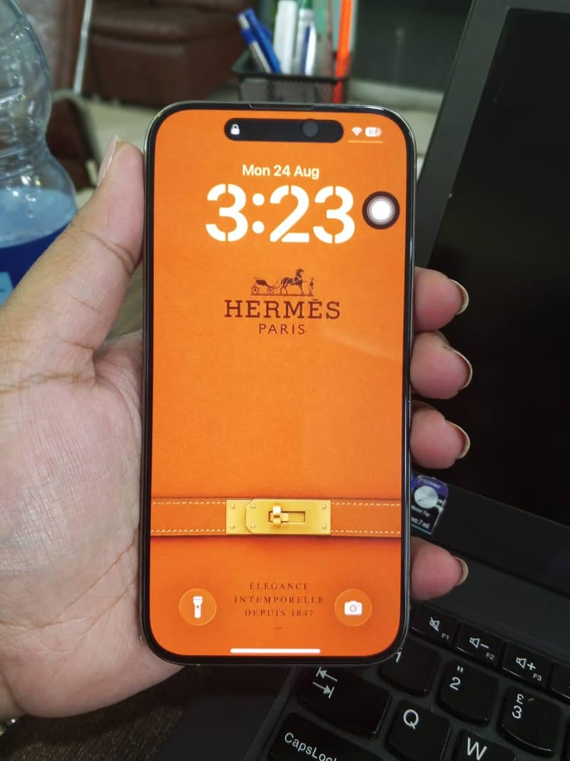 Apple iPhone 15 Pro 4