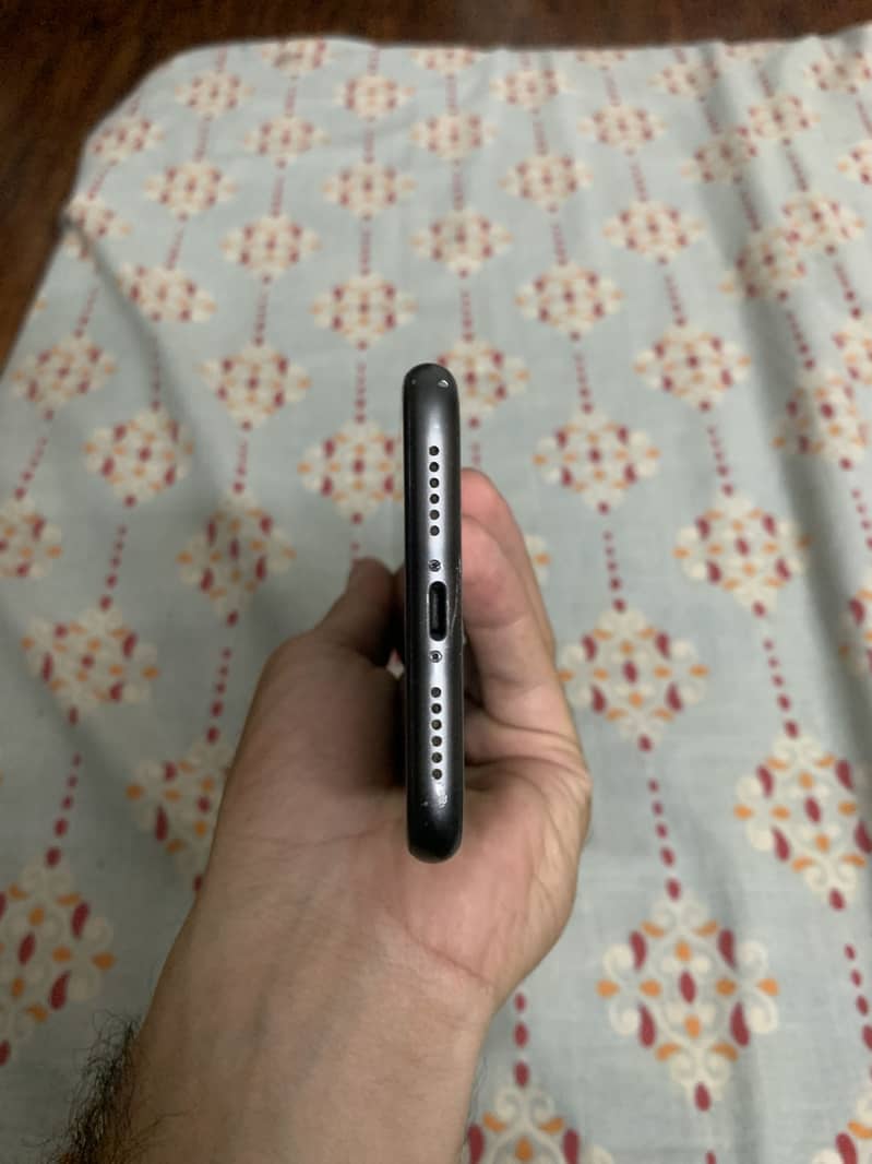Apple iPhone 11 2