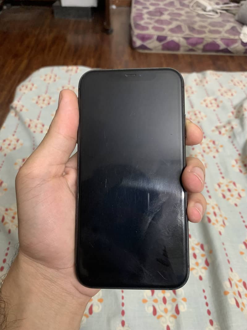 Apple iPhone 11 3