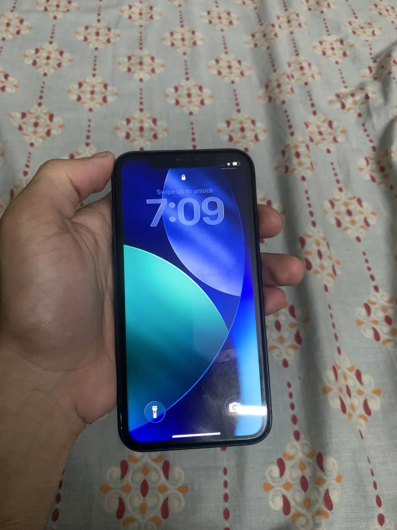 Apple iPhone 11 7