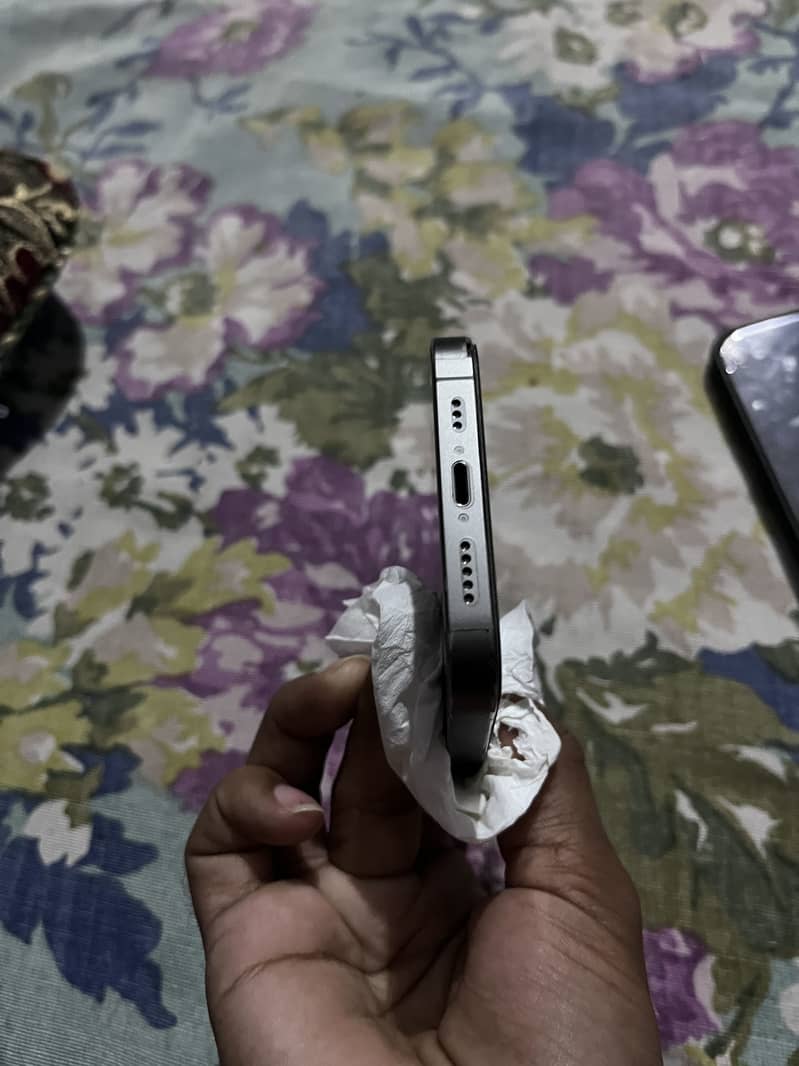 Apple iPhone 13 Pro 3