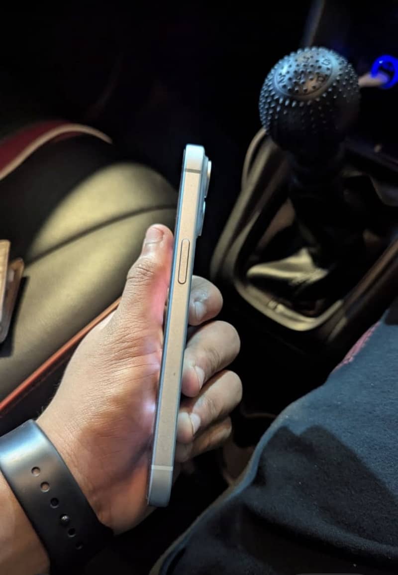 Apple iPhone 15 1