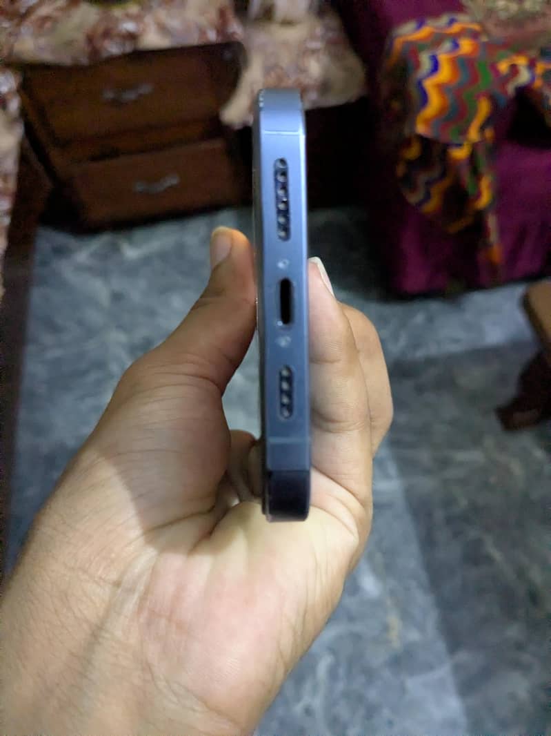 Apple iPhone 13 Pro Max 2