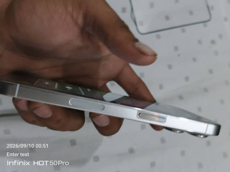 Apple iPhone 13 Pro 9