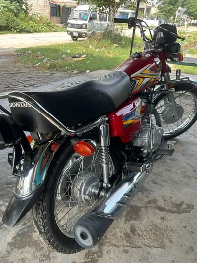 Honda 125 Neat n clean 25 model (03414291115)