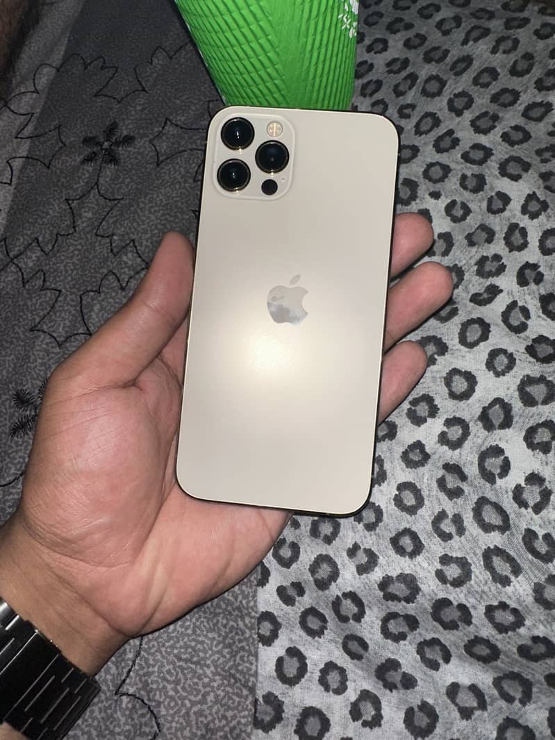 Apple iPhone 12 Pro 0