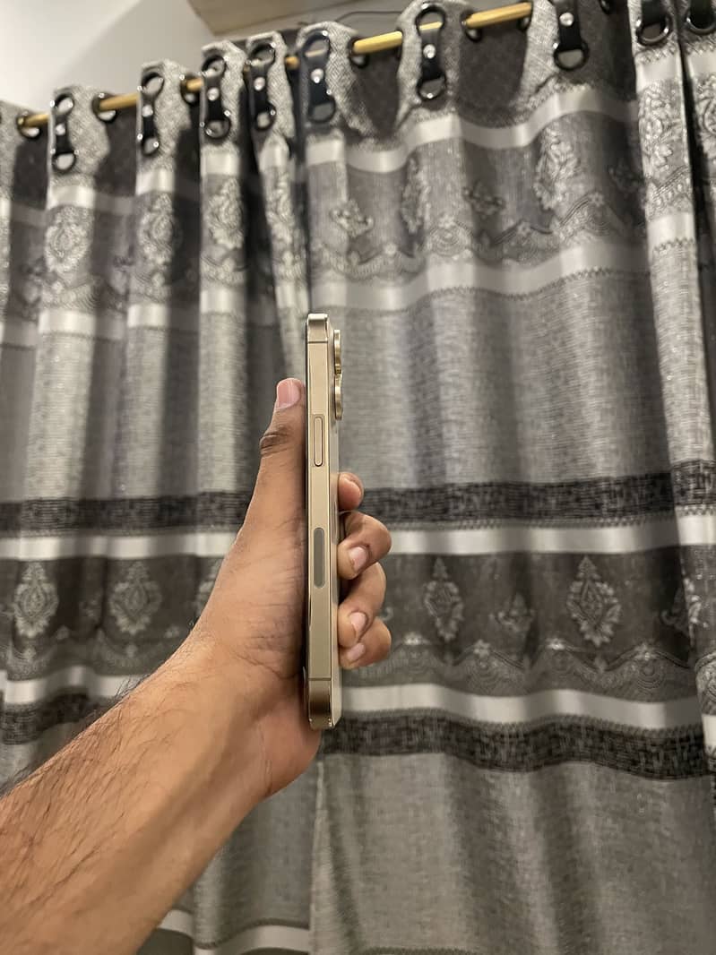 Apple iPhone 13 Pro 3