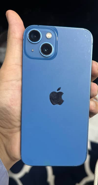 Apple iPhone 13